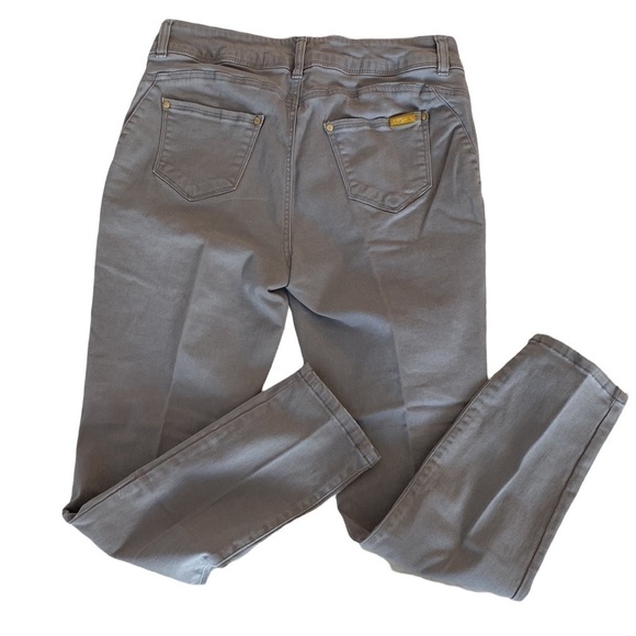 Iman gray jeggings. 10 short
C - Picture 2 of 14